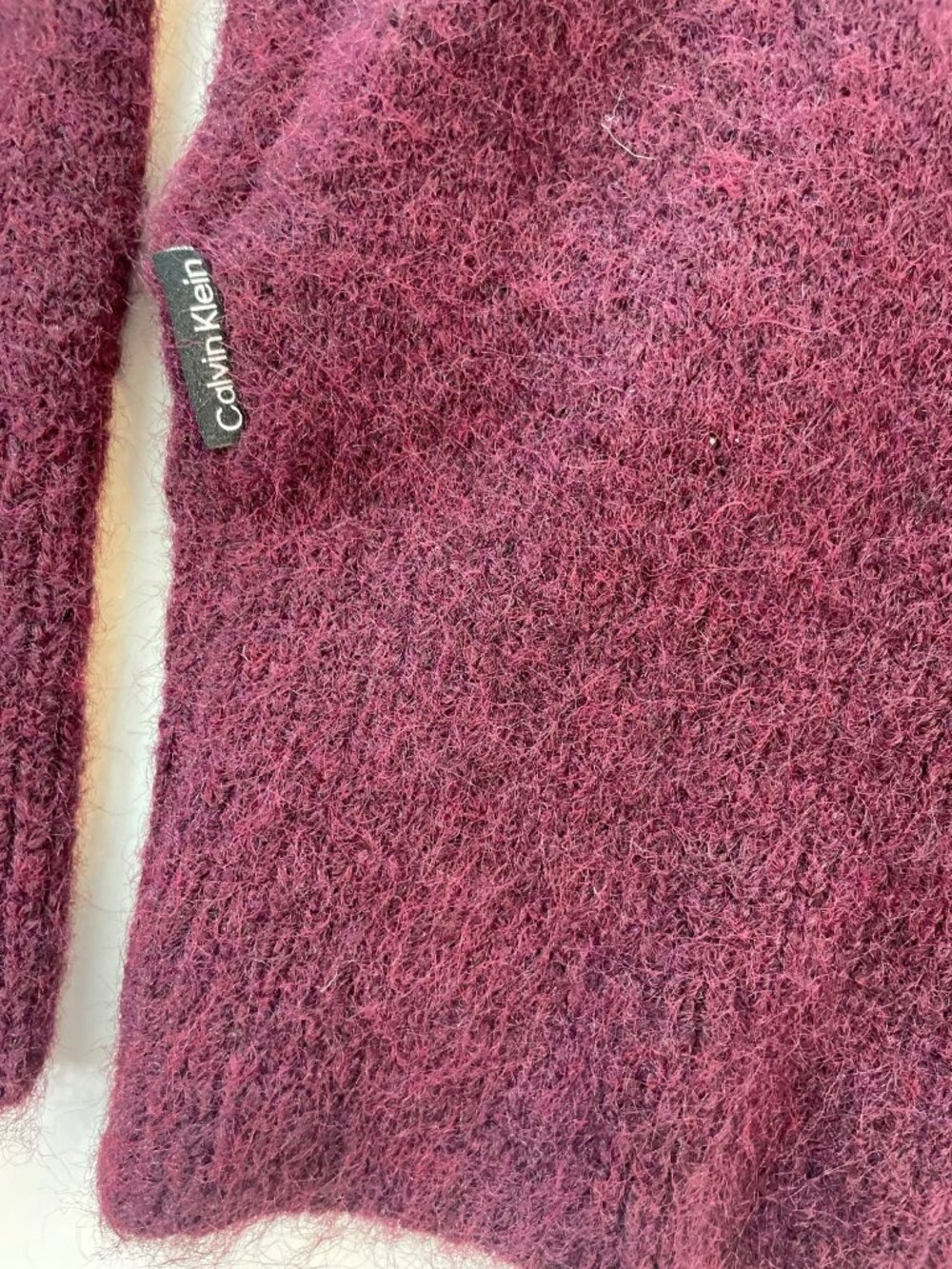 Calvin Klein Burgundy Cropped Button-Up Cardigan Sweater Fuzzy Wmn's Sz L NWOT - Picture 4 of 7